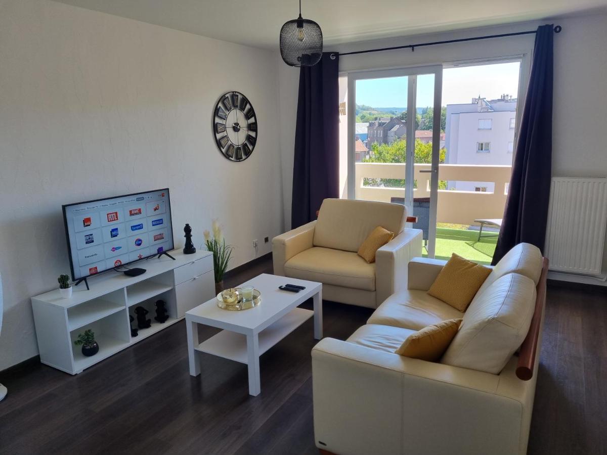 Bel Appartement 2 Chambres ,Residence Privee Givet Eksteriør bilde